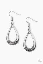 Load image into Gallery viewer, Trending Texture - Silver Earrings