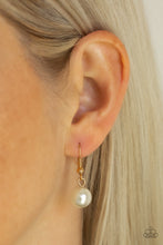 Load image into Gallery viewer, Pearl Panache - Gold Necklace Set